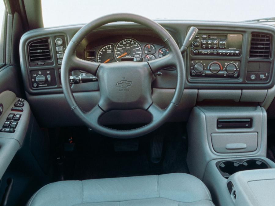  Chevrolet Tahoe 2000 года  (EU) (фото 18 из 23)